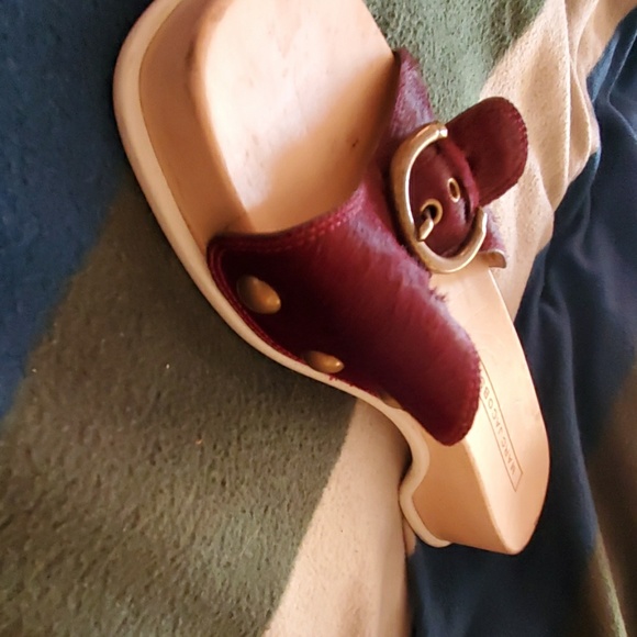 Authentic Marc Jacobs Clogs - Picture 2 of 2